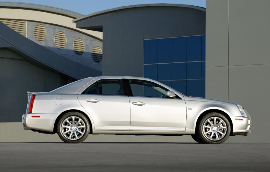  Cadillac STS 2005 года  (фото 32 из 95)